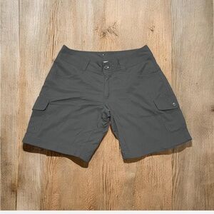 Columbia Omni-Wick Cargo
Shorts — Women's Size 2